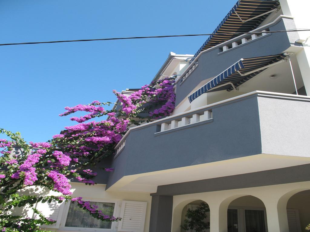Villa Natalie Omiš Екстериор снимка