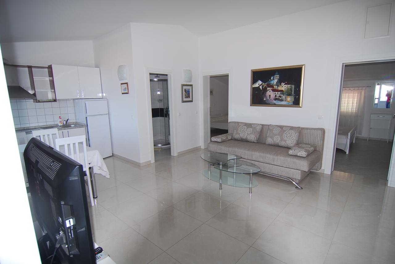 Villa Natalie Omiš Екстериор снимка