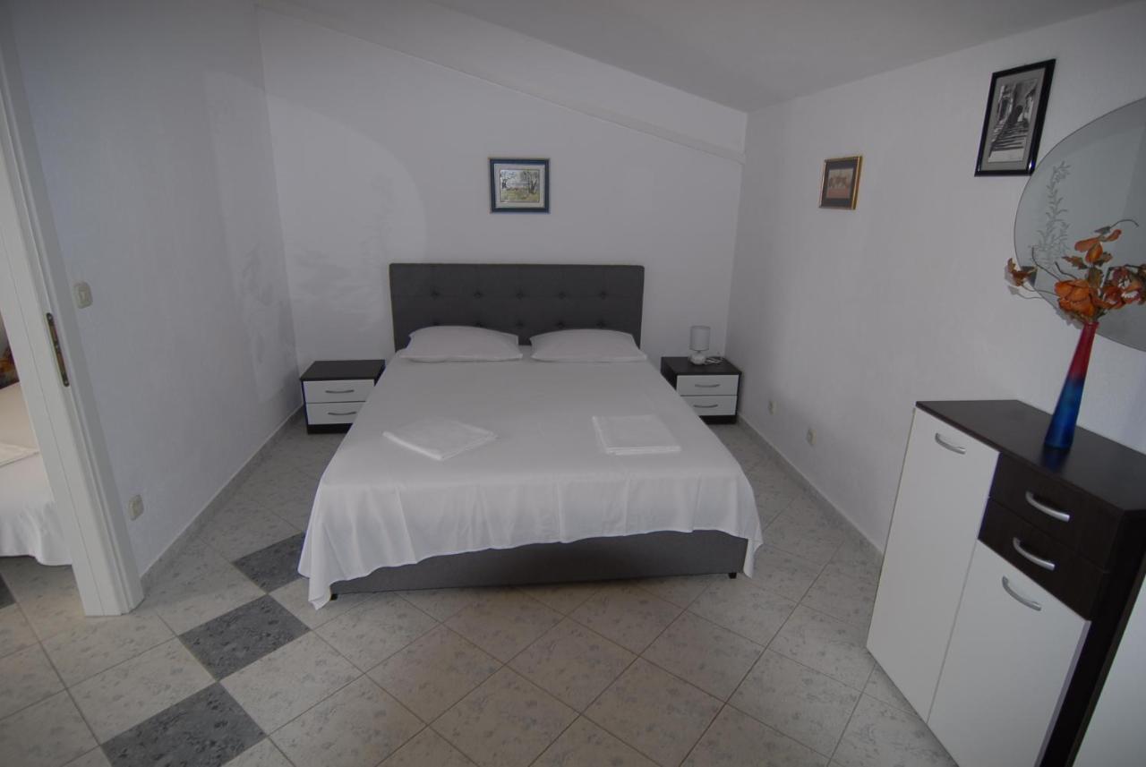 Villa Natalie Omiš Екстериор снимка